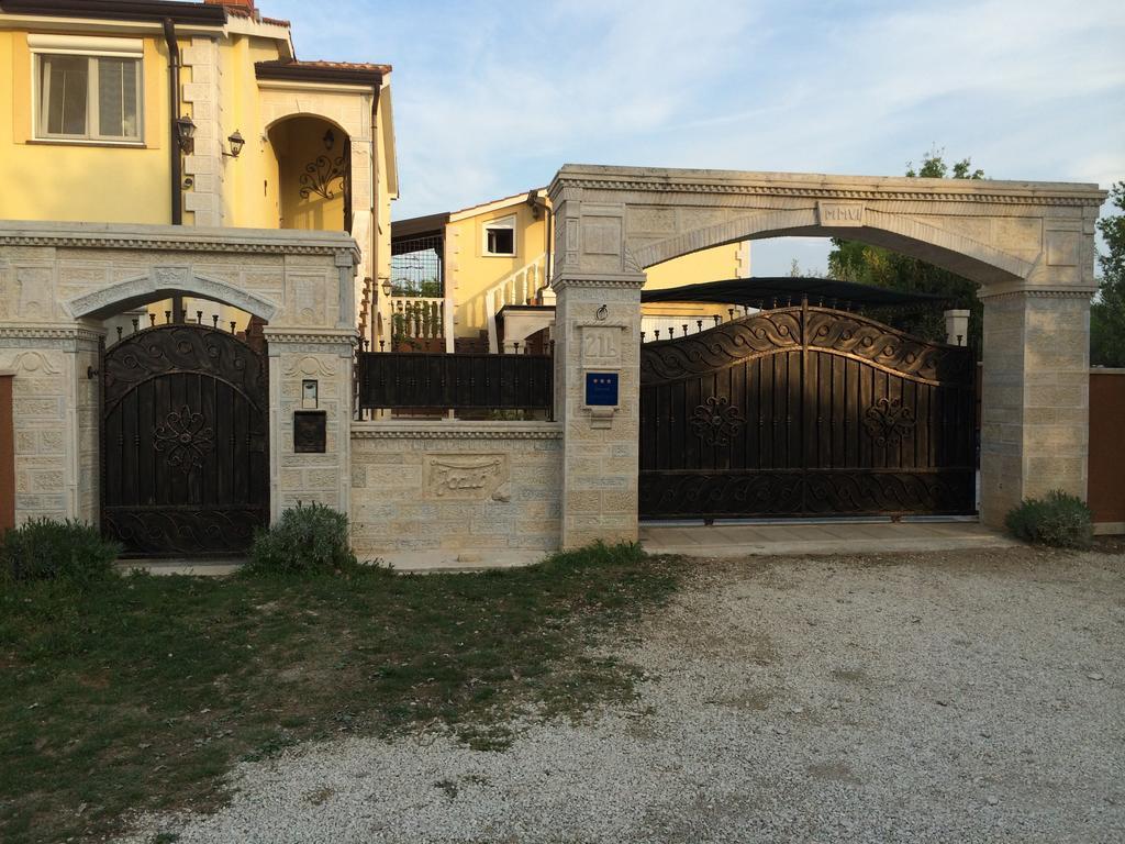 Apartments Barbara Porec Exterior photo